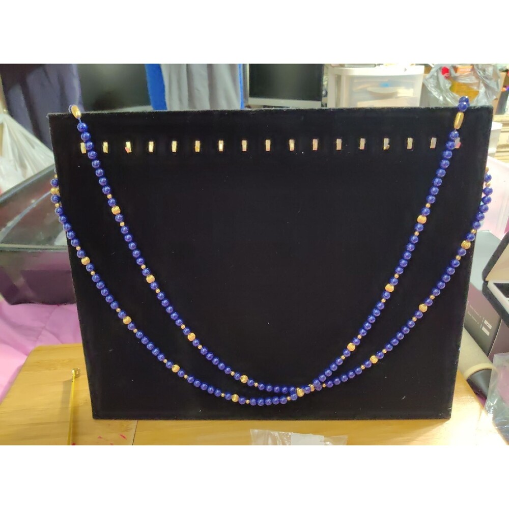Two Matching Necklaces - Picture 4 of 6